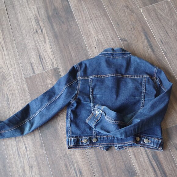 Cropped Dark Washed RW & CO Jean Coat - Picture 4 of 6